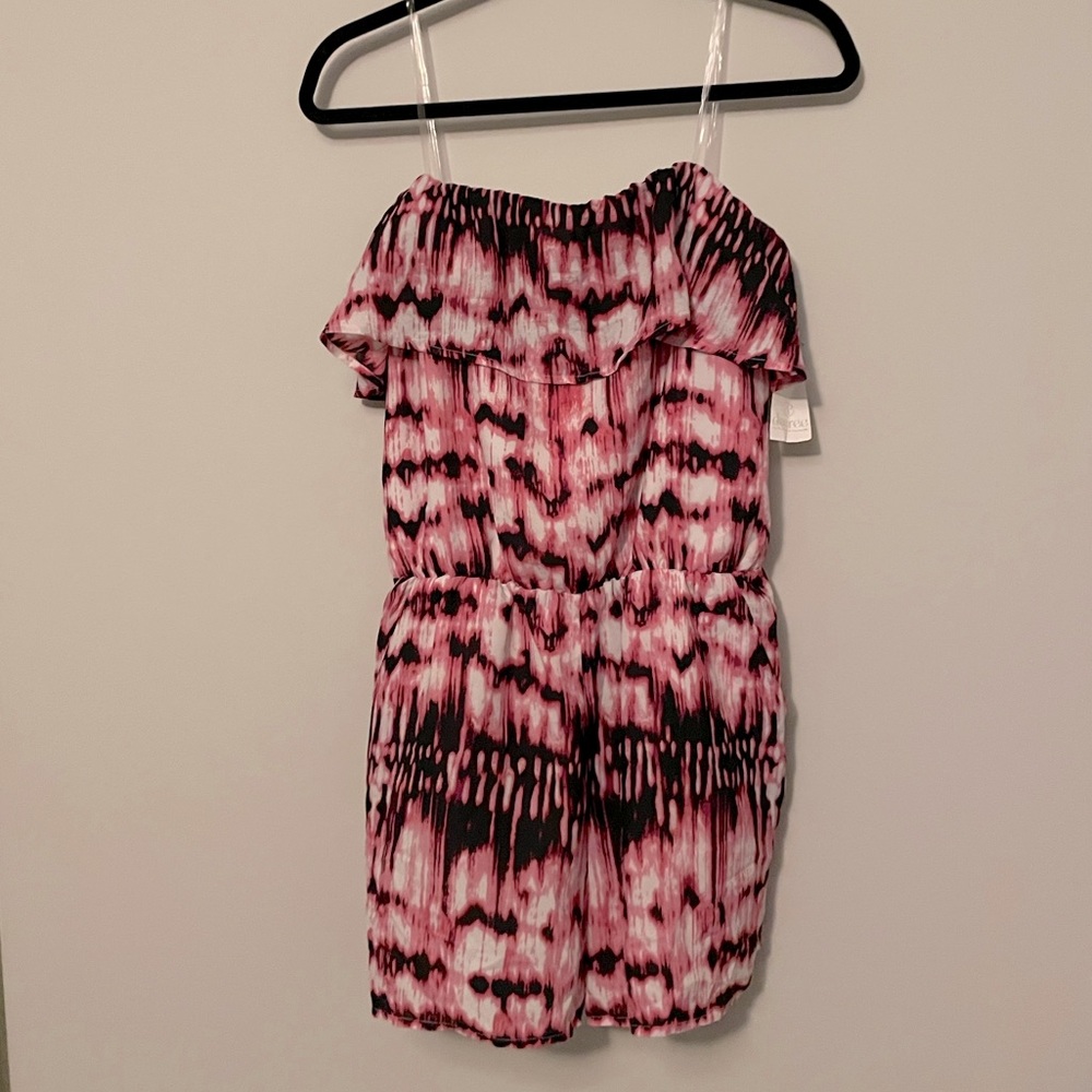 Strapless romper